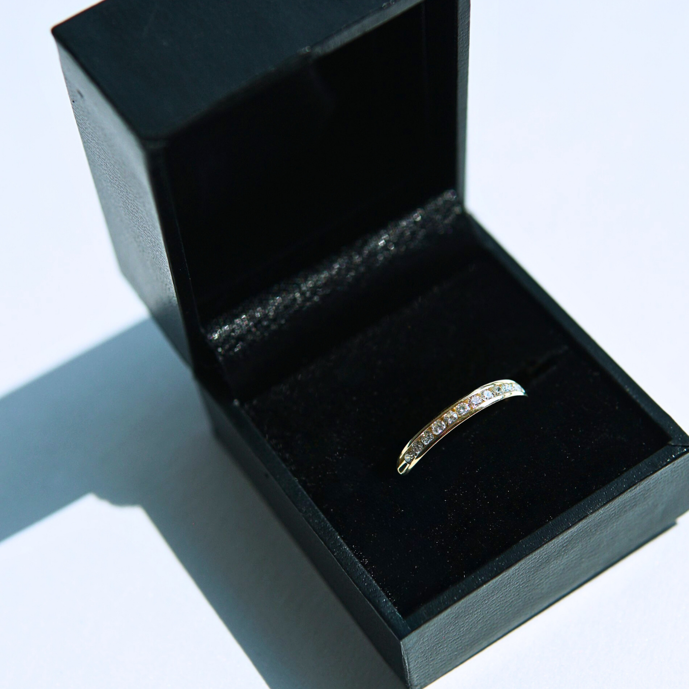 Churumbela oro amarillo con 33 puntos de diamante