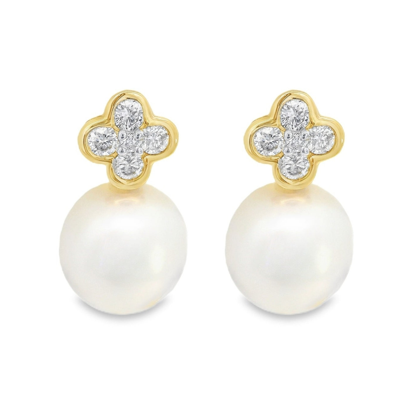 Aretes flor de diamantes y perla
