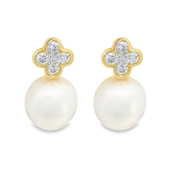 Aretes flor de diamantes y perla
