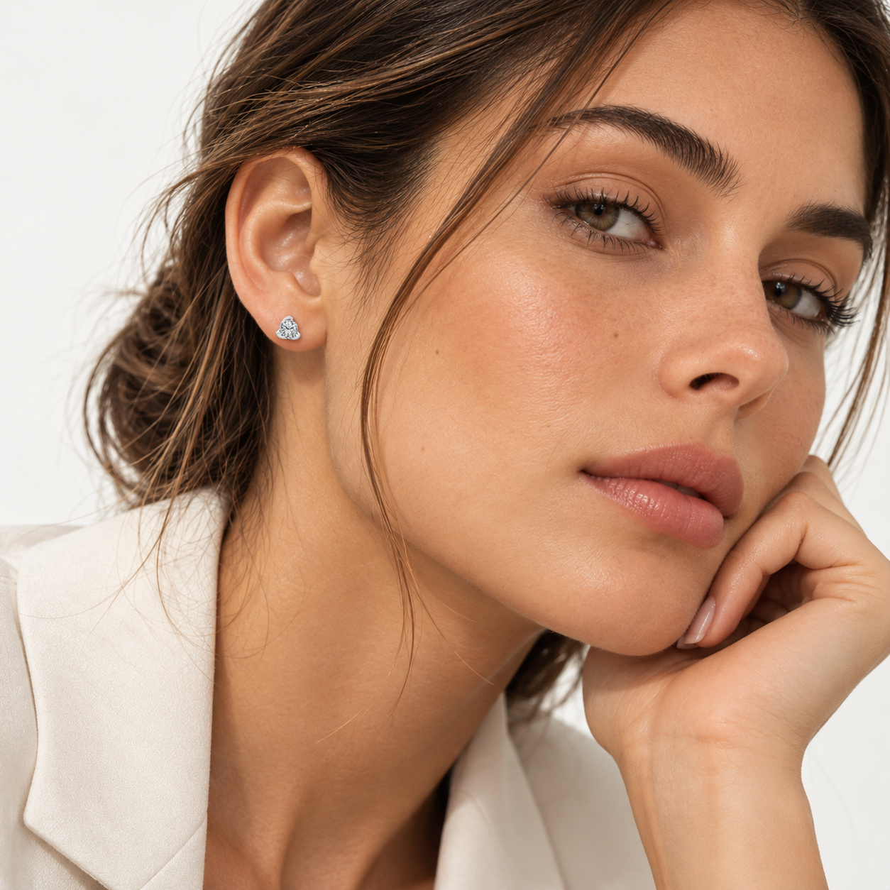 Aretes Oro Blanco Above Love