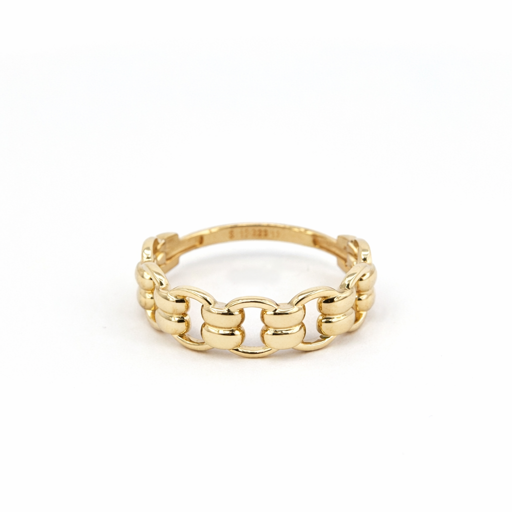 Anillo oro diseño de eslabones