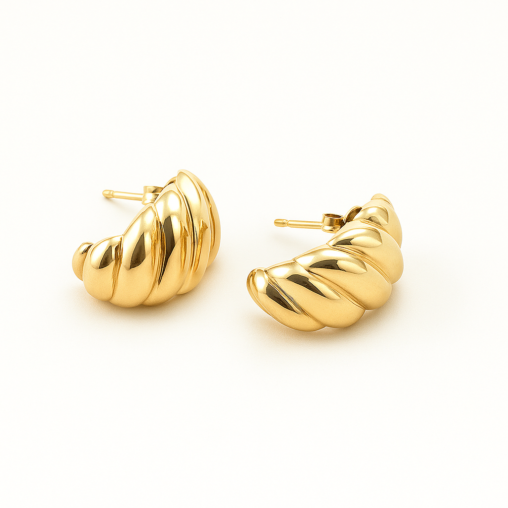 Aretes oro 14K con diseño volumétrico