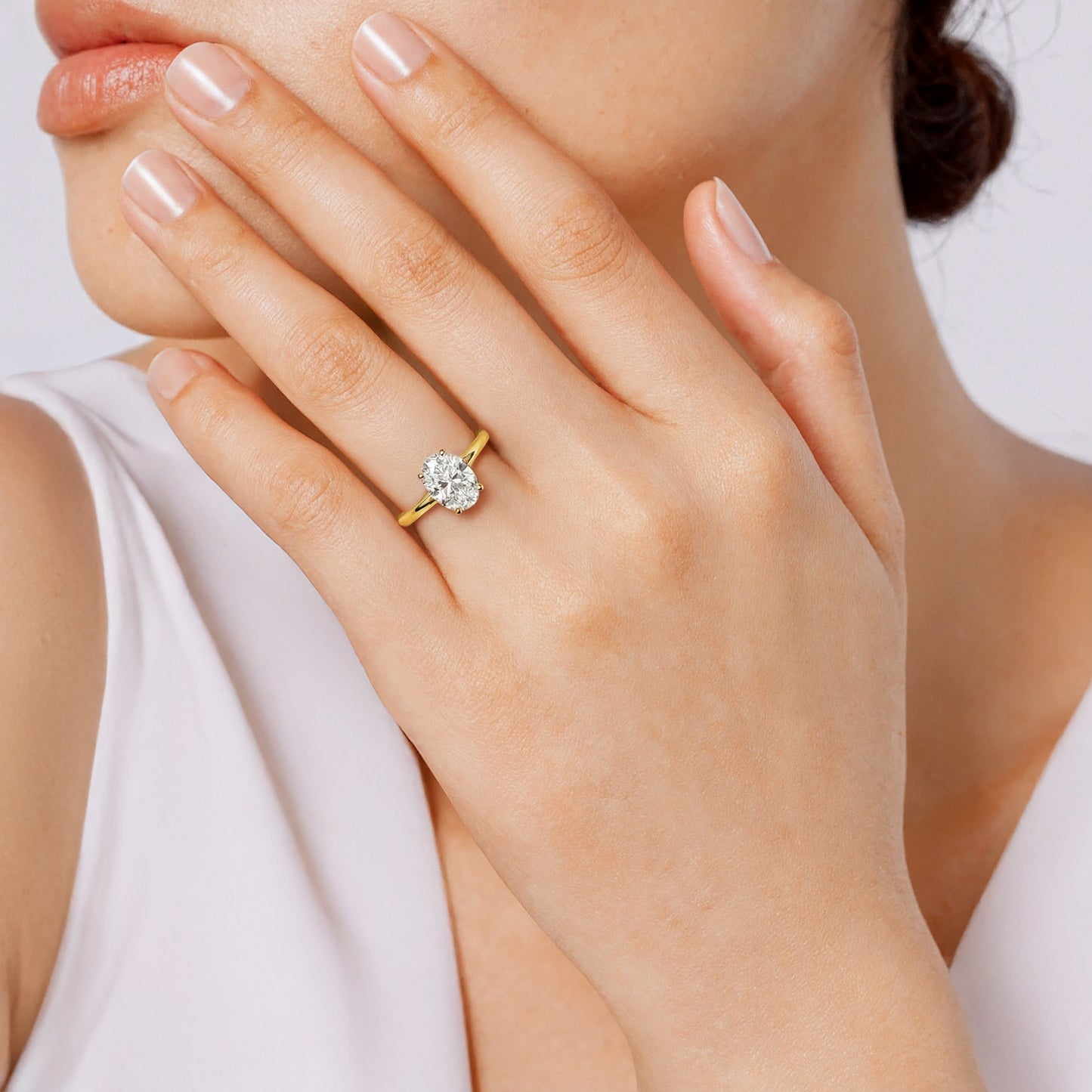 Anillo de Compromiso Oro 18K con Diamante oval Lab Grown